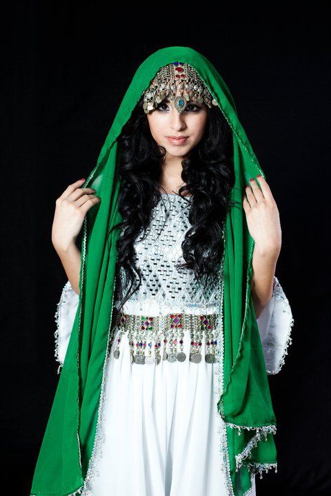 Афганский национальный костюм